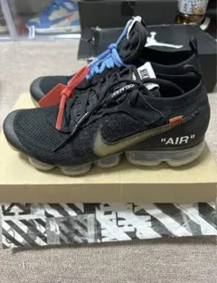 OFF-WHITE × NIKE AIR VAPORMAX
