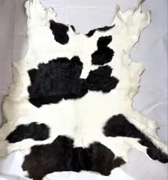 カウハイド ラグ 白黒