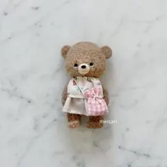 羊毛フェルト　ハンドメイド　くまさんブローチ　ピンク巾着ポシェット