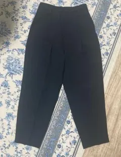 GU スラックス テーパードパンツ　ネイビー