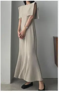 Louere ウエストカーブスクエアスリーブワンピース XL