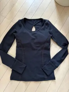 ピラティス 長袖