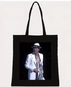 プリント付き黒トートバッグ