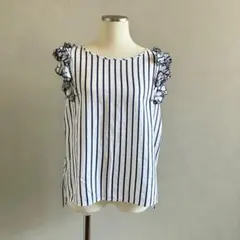 美品 アドニシス 刺繍ラッフルブラウス 半袖 ストライプ コットン 春夏 