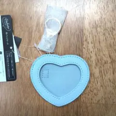 缶バッジケース　キーホルダー　レザー風ハート型