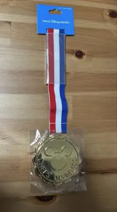 ディズニー　シェフミッキー　メダル　未開封未使用　ディズニーリゾート