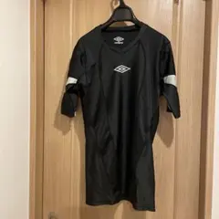 カumbro アンブロ 半袖 コンプレッションシャツ ブラックのサムネイル