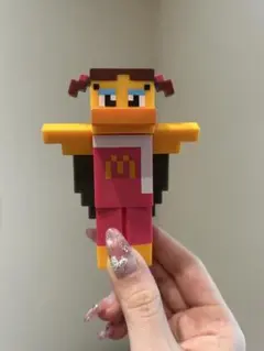 マクドナルド キューブリック・ベアブリック
