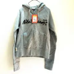 新品未使用タグ付Nike グレー ジップアップパーカー Sサイズ