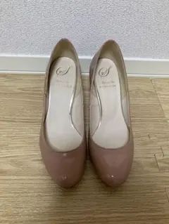 エナメルパンプスのサムネイル