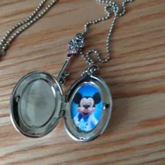 ロケットペンダント ネックレス