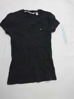 ◎トミー ヒルフィガー TOMMY HILFIGER ワンポイントロゴTシャツ