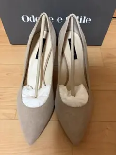 Odette e Odile スウェードパンプスのサムネイル