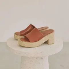 ACYM Volume heel jute サンダルブラウン未使用のサムネイル