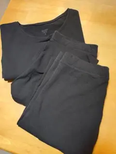 ユニクロ　極暖　トップス1枚　レギンス2枚　エクストラウォーム