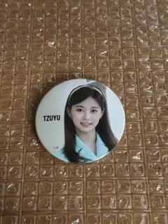 2026年最新】twice グッズ公式缶バッジの人気アイテム - メルカリ