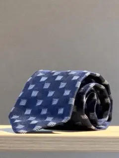 大幅値下げ中！【美品】HERMES（エルメス）ネクタイのサムネイル