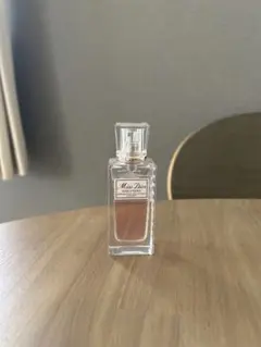 Miss Dior ローズ＆ローズ ヘアミスト 30ml 香水