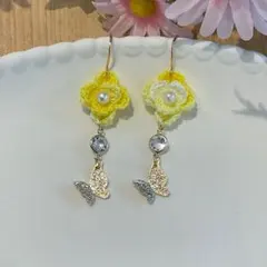 ハンドメイド　レース編み小花と蝶々のピアス　イヤリングに交換可能