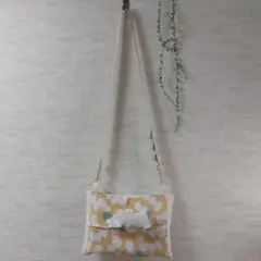 ショルダーティッシュケース(12)ちょうちょ×ナチュラルのサムネイル