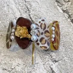 Item thumbnail for item 4de0aafe-3be8-403d-bf8f-e90f30de5887