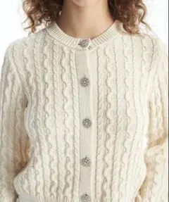 ZARA ビジューボタンカーディガンニット