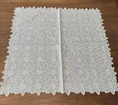 お値下げ中 花柄刺繍レースハンカチ 白 膝掛け 42cm