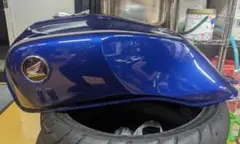 ☆美品☆ ホンダ HONDA SC65 CB1100 純正タンク エンブレム付のサムネイル