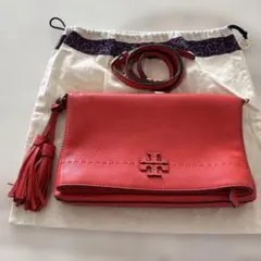 トリーバーチ　レザー ショルダーバッグ タッセル付き