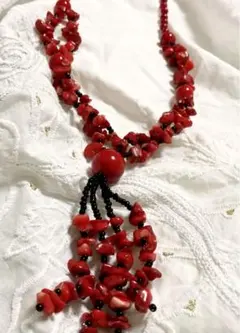 男女兼用珊瑚　のデザインネックレス