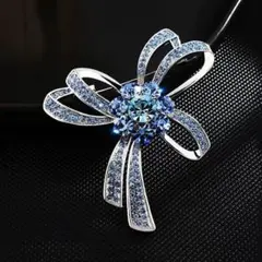 ブルーフラワーブローチ キラキラ高級感ジュエリー
