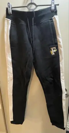 FENTY x PUMA ジョガーパンツ ブラック/ホワイト