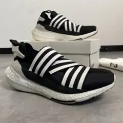 Y-3 Ultraboost 22 スニーカーのサムネイル