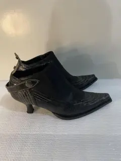 ISSEY MIYAKE ブーティ ブラック 23.5cmのサムネイル