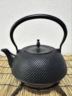 未使用品、タグ付　岩手県奥州 佐秋鋳造所 佐藤守巨造 南部鉄瓶　南部鉄器　鉄瓶 USED品 岩手県奥州 佐秋鋳造所 佐藤守巨造 真作保証 南部鉄瓶 南部