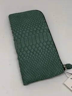 新品　蛇革パイソン　グリーン　Ｌ型 ファスナー長財布