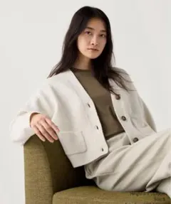 定価4,300円程ユニクロ　M カーディガン　スフレヤーン系（白／オフホワイト）