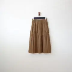 URBAN RESEARCH DOORS/パウダーサテンギャザースカート