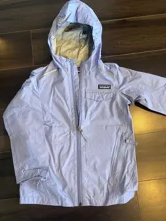 patagonia 薄紫 フード付きジャケット 5T