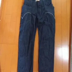 Item thumbnail for item fa3ffc54-d0e7-4b25-a01a-22ed8a862ed2