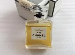 【香水】CHANEL No19 パルファム