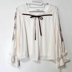 アクシーズファム　axes femme ブラウス トップス フリル　リボン　長袖