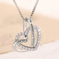 ハート型クリスタルネックレス