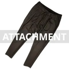 定価3万 ATTACHMENT フランネラーナスムースワンタックイージーパンツ1のサムネイル