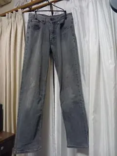 Levi's グレー ストレートデニム