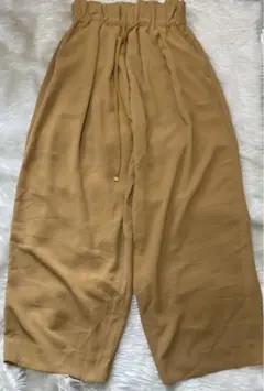 ハイウェスト　ワイドイージーパンツ　　未使用品