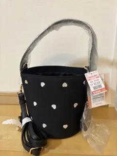 新品・タグ付き！ハート柄刺繍2wayバッグ バケツバッグのサムネイル