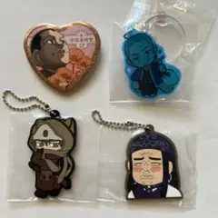 ゴールデンカムイ　キーホルダー　缶バッジ