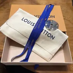 LOUIS VUITTON ギフトボックス 四つ葉デザイン