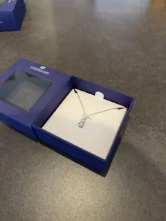 Swarovski ペンダントネックレスのサムネイル